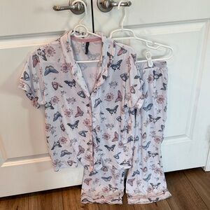 Floral Butterfly Print Pajama Short sleeve button down and capri pant Set